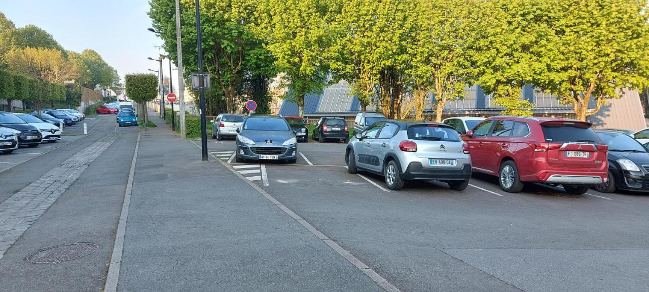 La Villageoise Dammartin en Goële Bagian luar foto